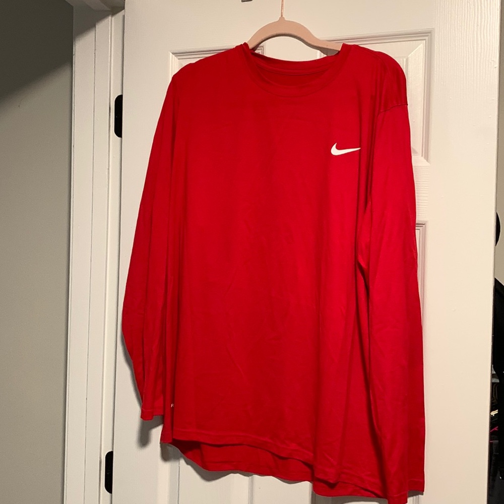 Nike tee